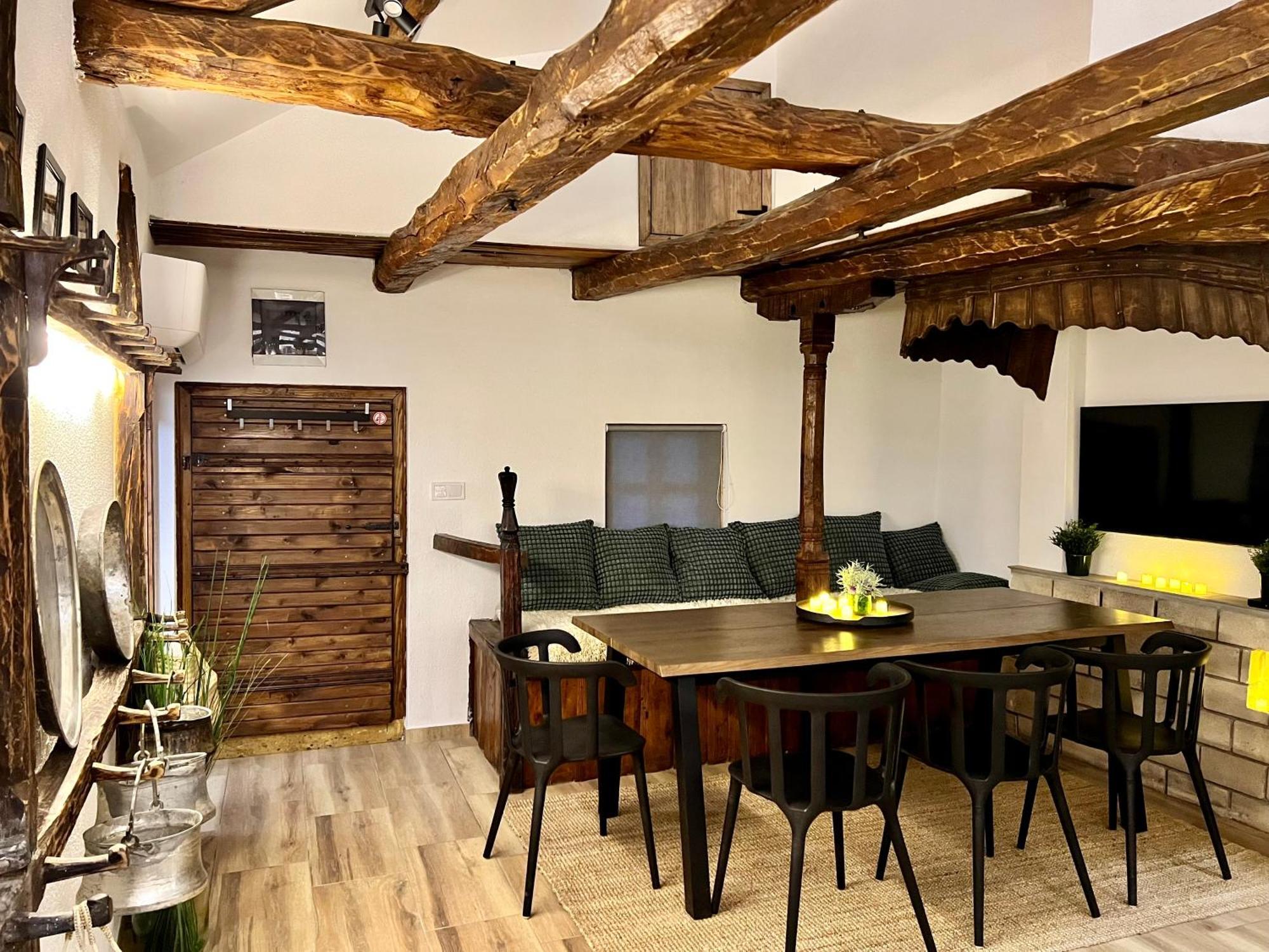 Туйковата Къща Tuikov'S House تيتيفين المظهر الخارجي الصورة